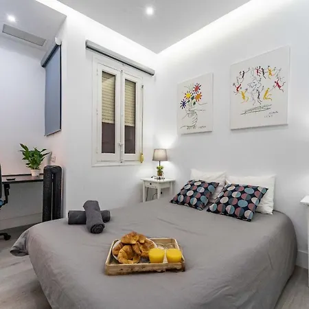 HomeAbroad Apartments - Deluxe Madrid Center Extérieur photo