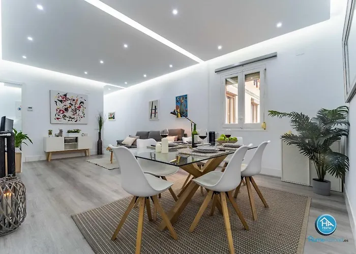 HomeAbroad Apartments - Deluxe Madrid Center